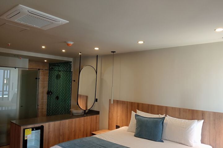 Room 18 of 123