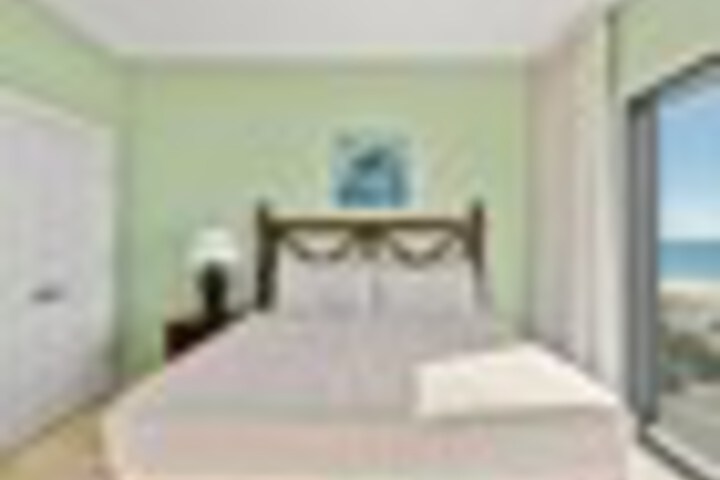 Room 44 of 444