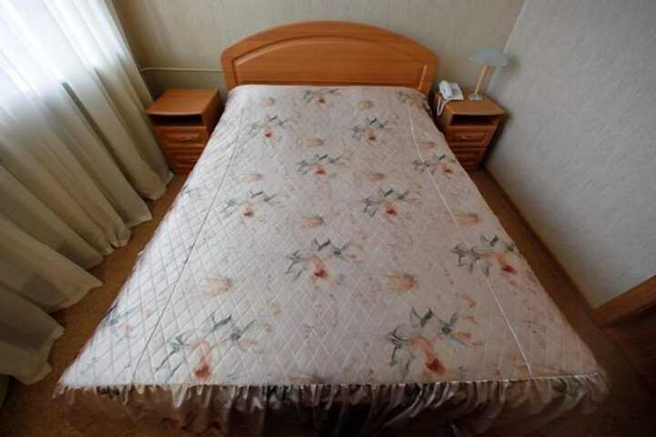Room 14 of 40