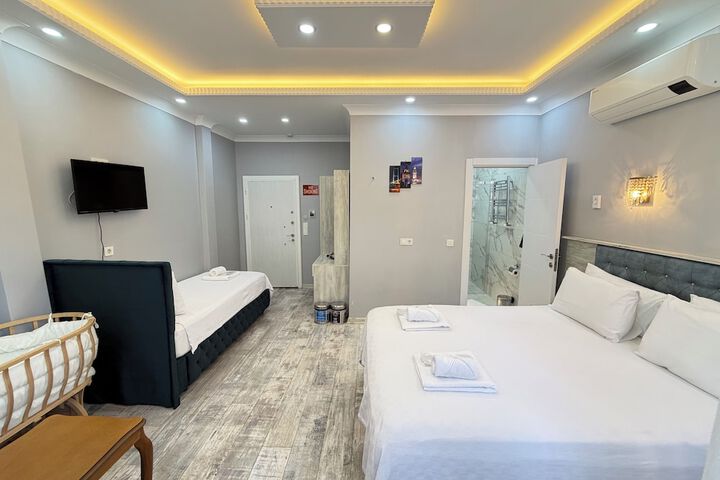 Room 25 of 105