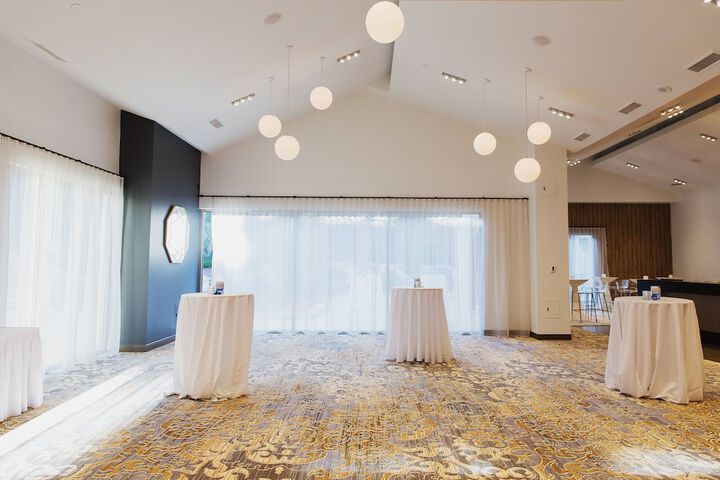 Hotel Interior 19 of 192