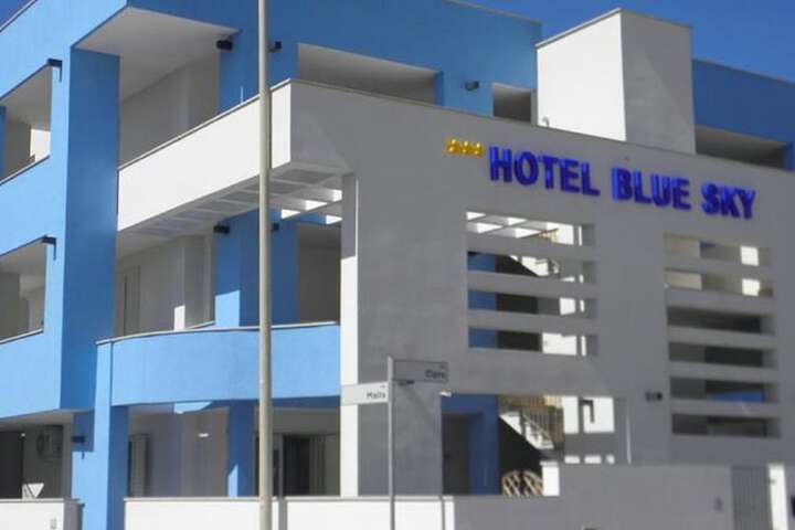 Blue Sky Hotel