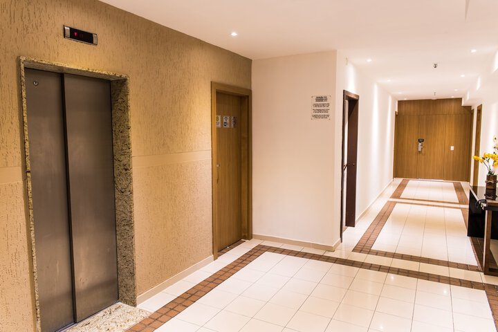 Ballroom/Hall 22 of 26