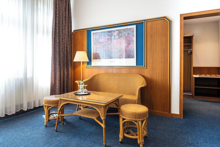 Room 36 of 103