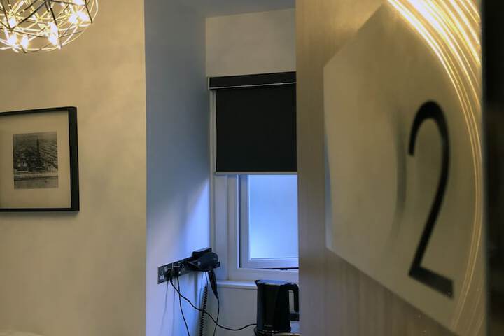 Room 18 of 62
