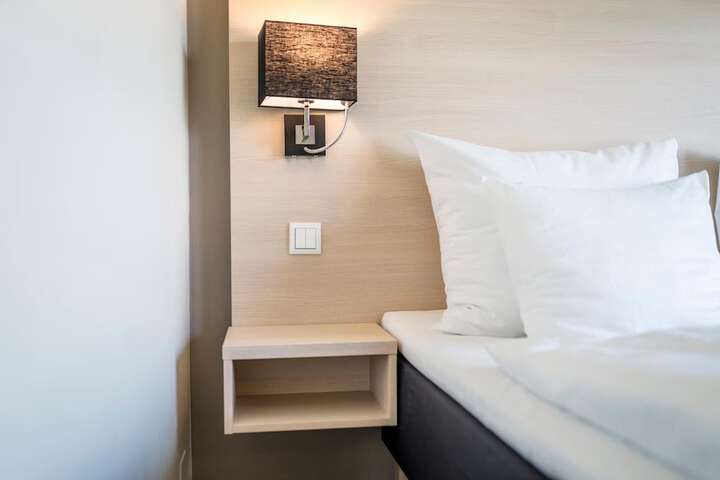 Room 15 of 41