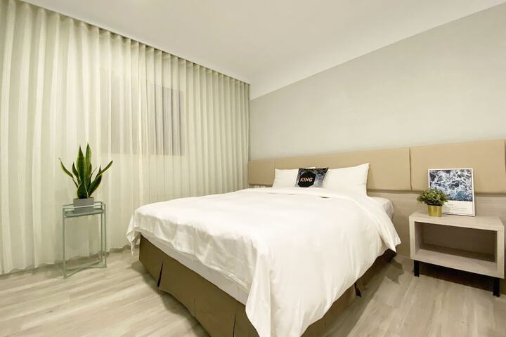 Room 21 of 41