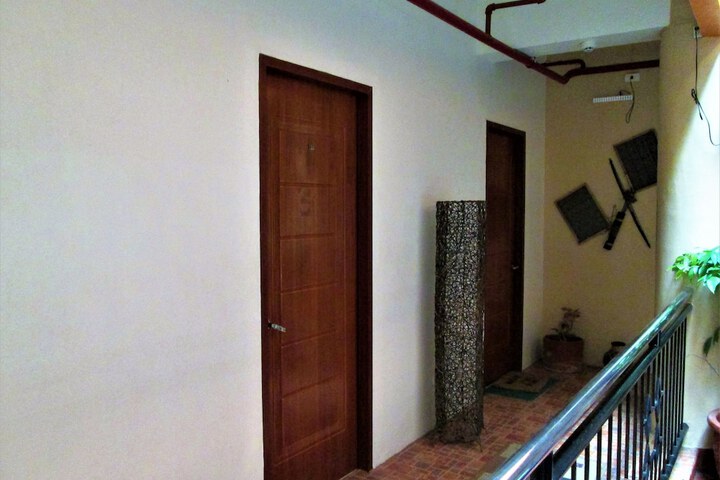 Ballroom/Hall 21 of 23