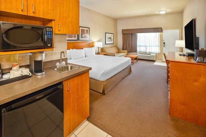 Room 42 of 96