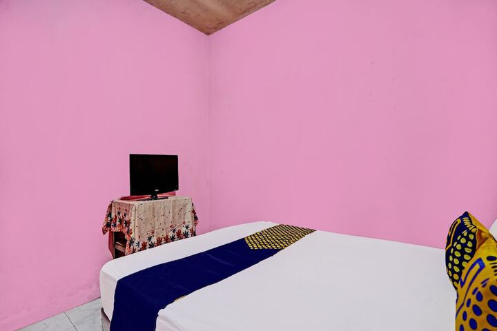 Room 21 of 25