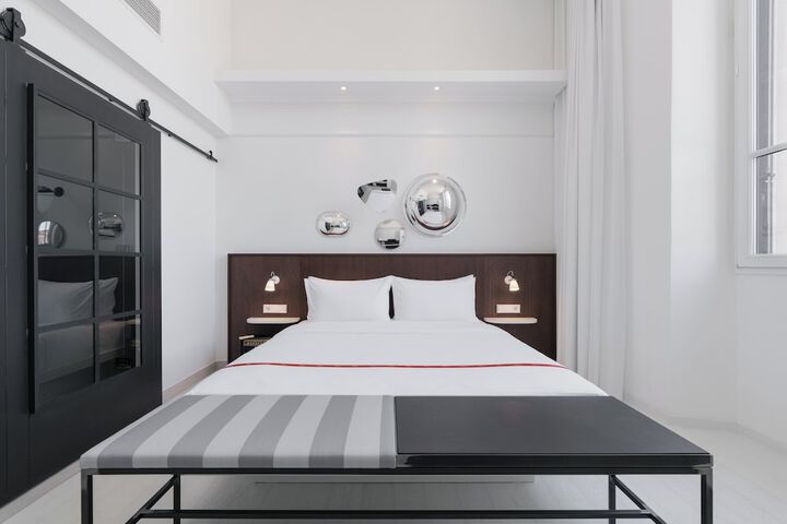 Room 29 of 62