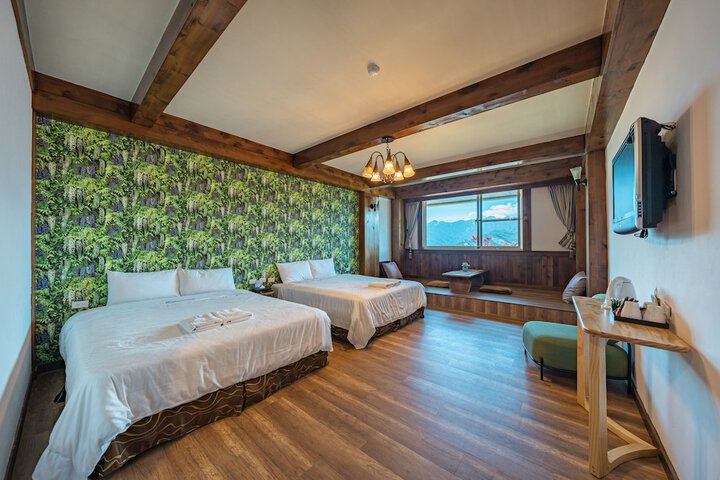 Room 3 of 146