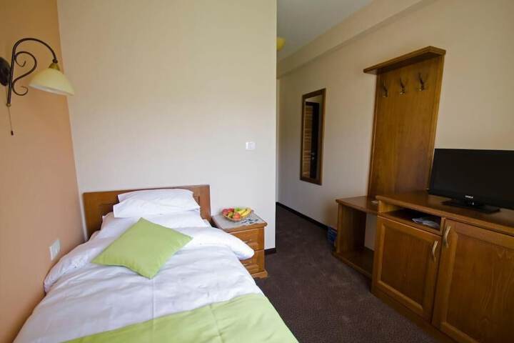 Room 25 of 109