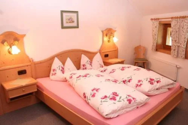 Room 2 of 13