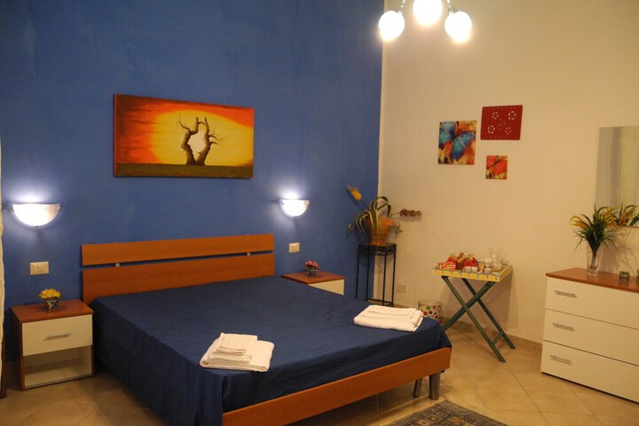 Room 6 of 49
