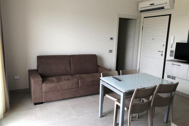 Room 3 of 22