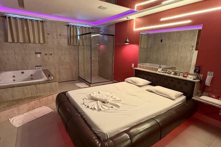 Room 13 of 15