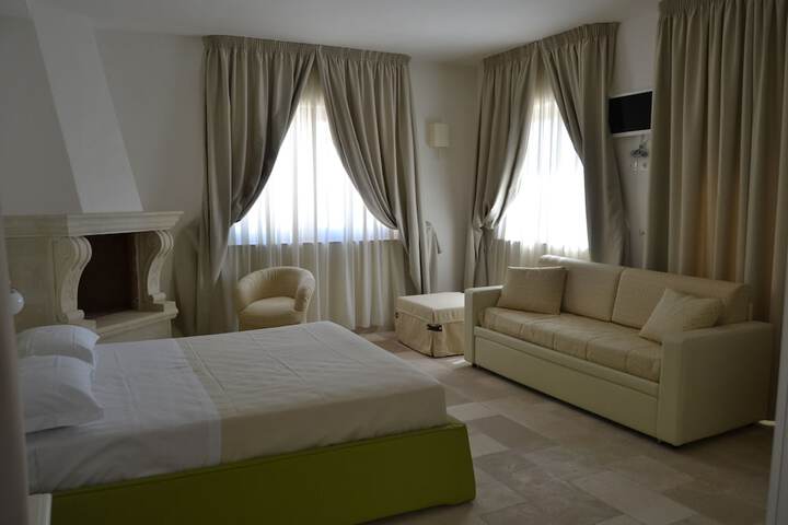 Room 16 of 65