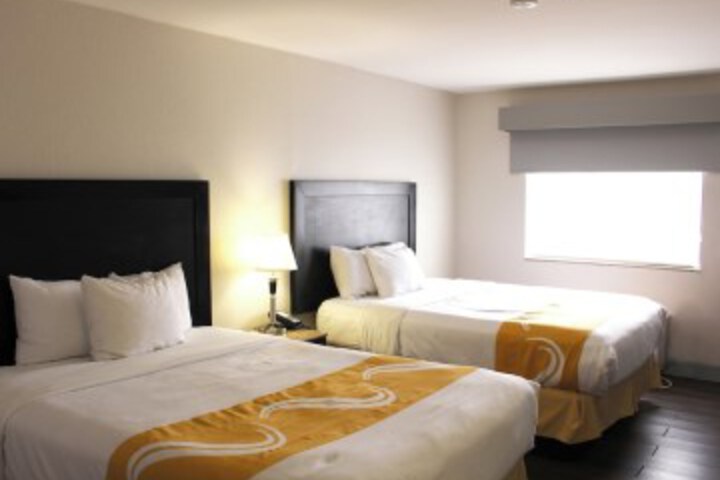 Room 8 of 22