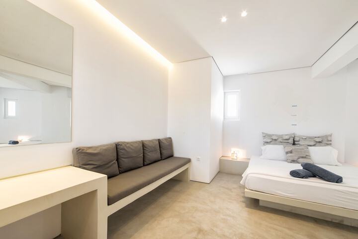 Room 13 of 283
