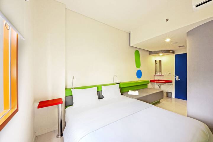 Room 4 of 30