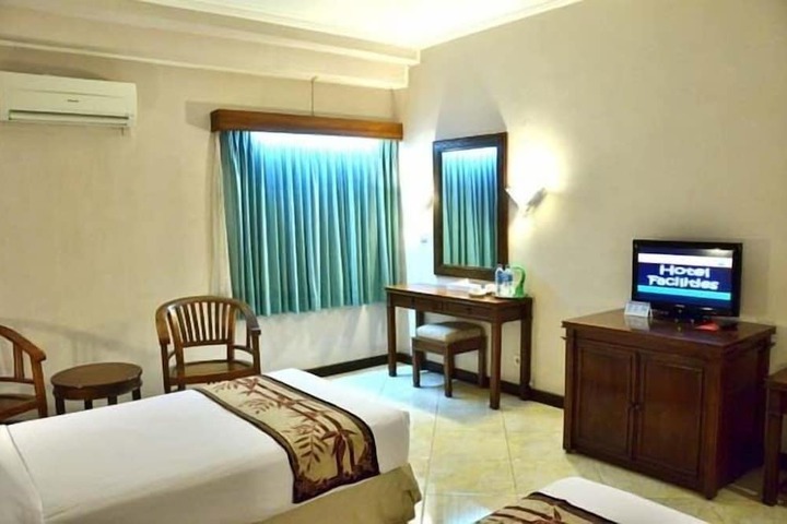 Room 17 of 44