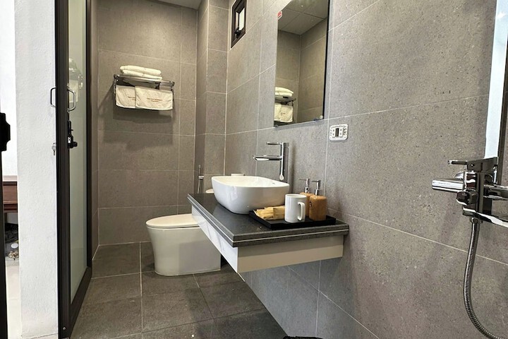 Room 20 of 27