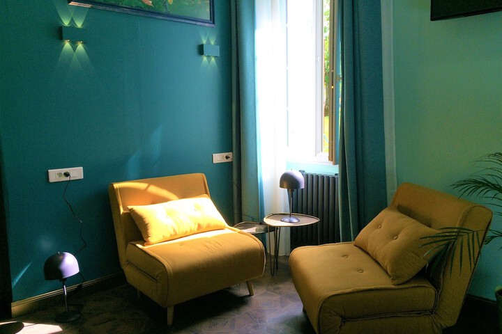 Room 42 of 75