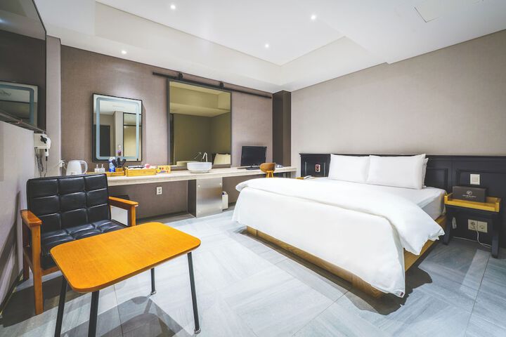 DAEGU CHERISH HOTEL