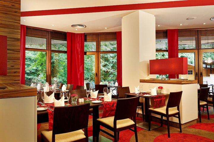 Dining Photos