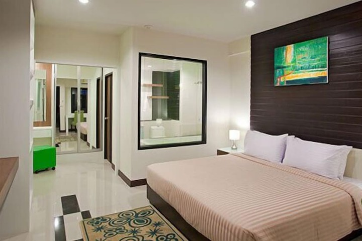 Room 20 of 35