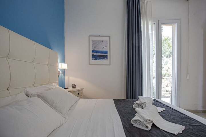 Room 42 of 194