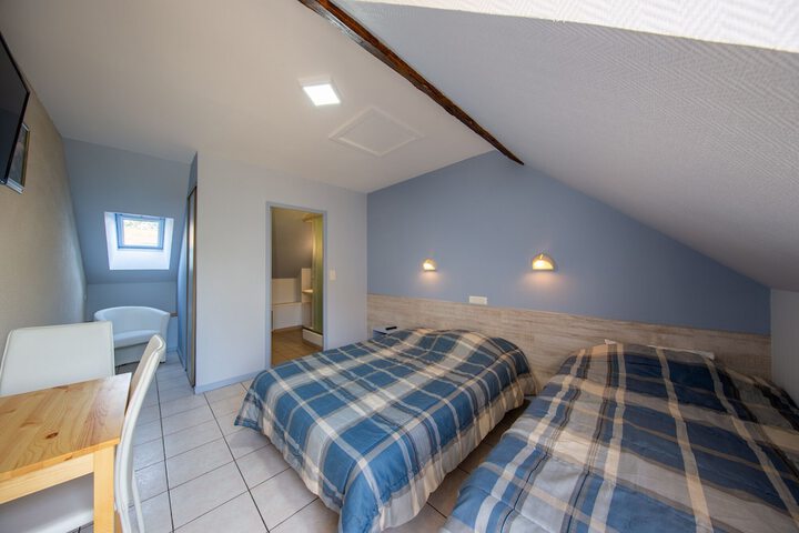 Room 5 of 31