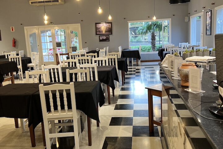 Dining 60 of 139