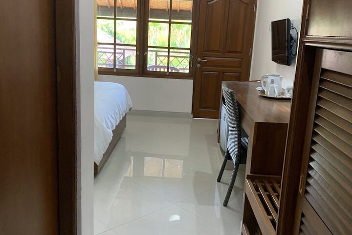 Room 7 of 125