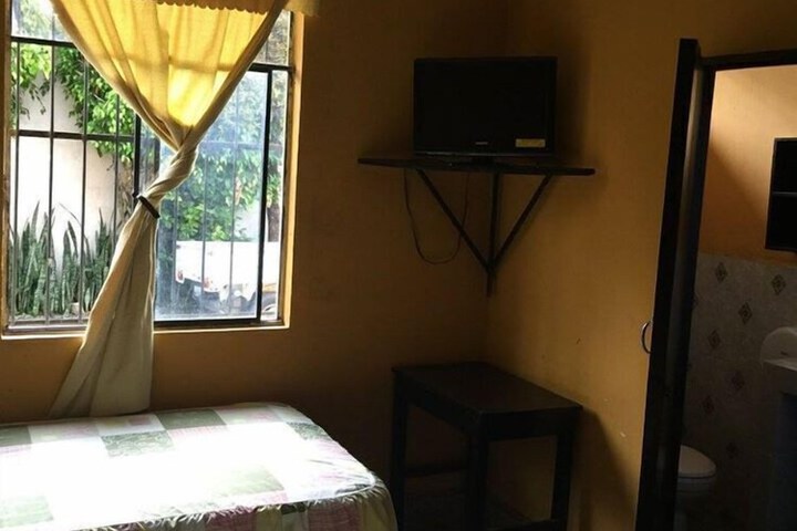 Room 9 of 22