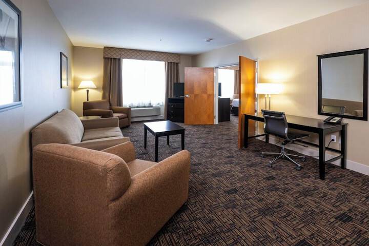 Room 44 of 114