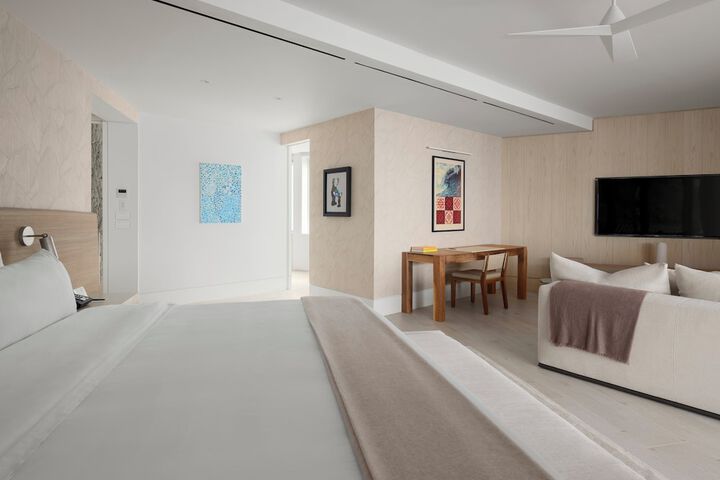 Room 84 of 268