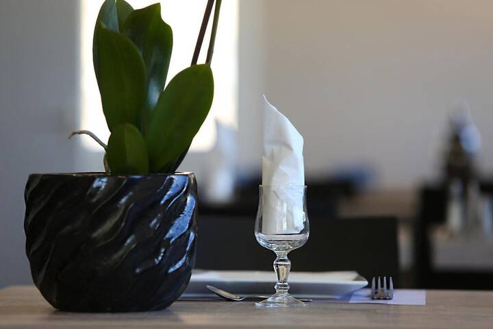 Dining 43 of 64