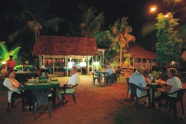 Dining Photos