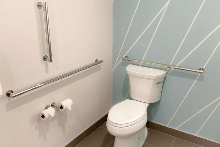 1 King Bed Accessible (2 of 18)