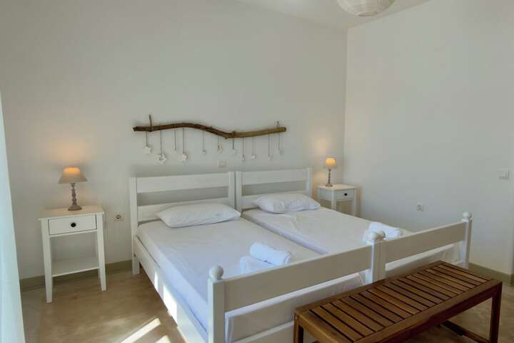 Room 50 of 103