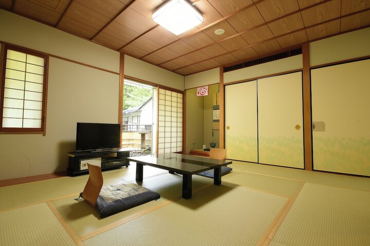 Room 14 of 68