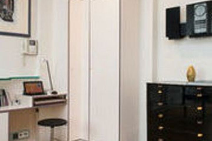 Room 33 of 36