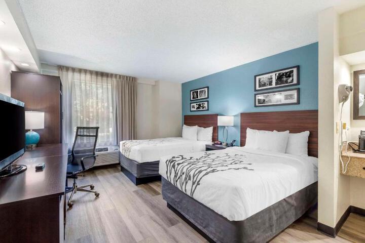 2 Double Beds (5 of 11)
