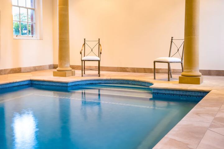 Pool 19 of 30