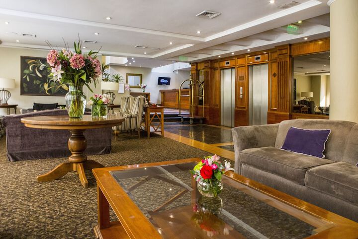 Guest Lobby
