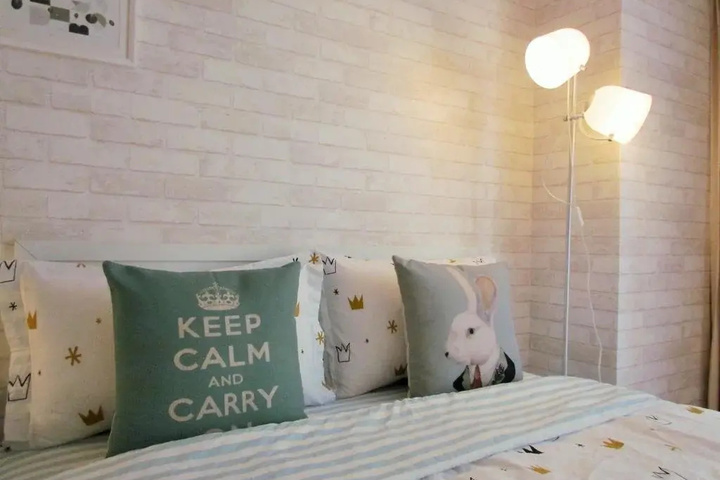 Room 3 of 10