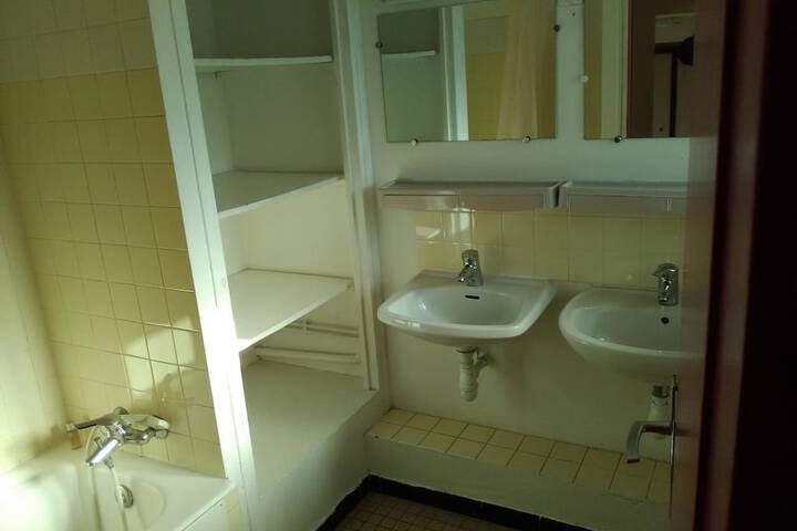 Room 36 of 50