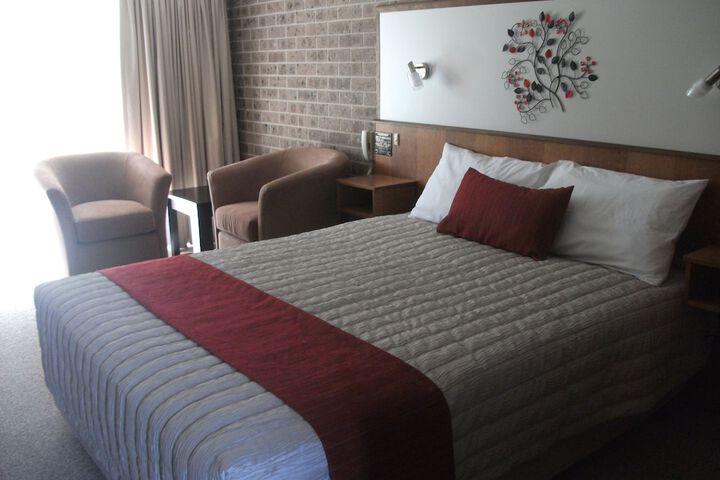 Room 8 of 50